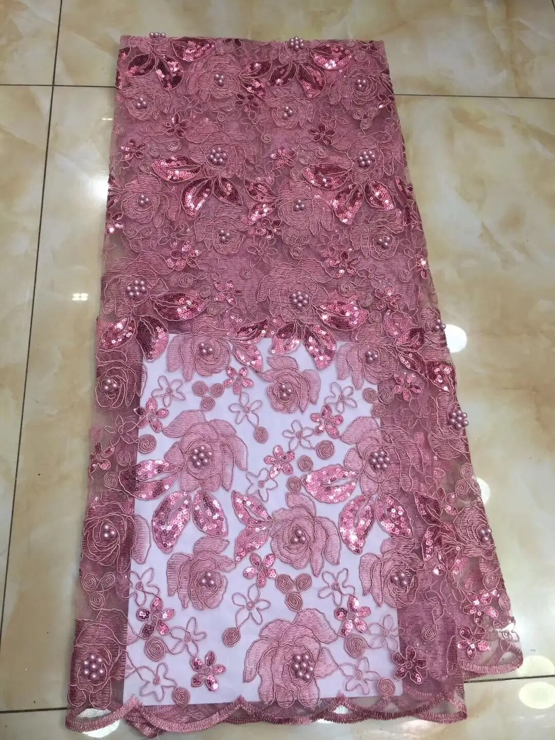 fashionable sequins tulle embroidery french net lace fabric JIANXI.C-94210 for party dress
fashionable sequins tulle embroidery french net lace fabric JIANXI.C-94210 for party dress