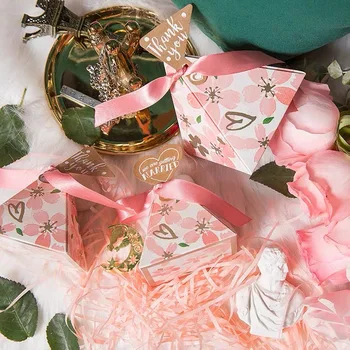 10pcs/Lot Pink Cherry blossoms Triangular Candy Box Wedding Favors and Gift Boxes Chocolate Box Baby Shower Birthday Party Decor
10pcs/Lot Pink Cherry blossoms Triangular Candy Box Wedding Favors and Gift Boxes Chocolate Box Baby Shower Birthday Party Decor