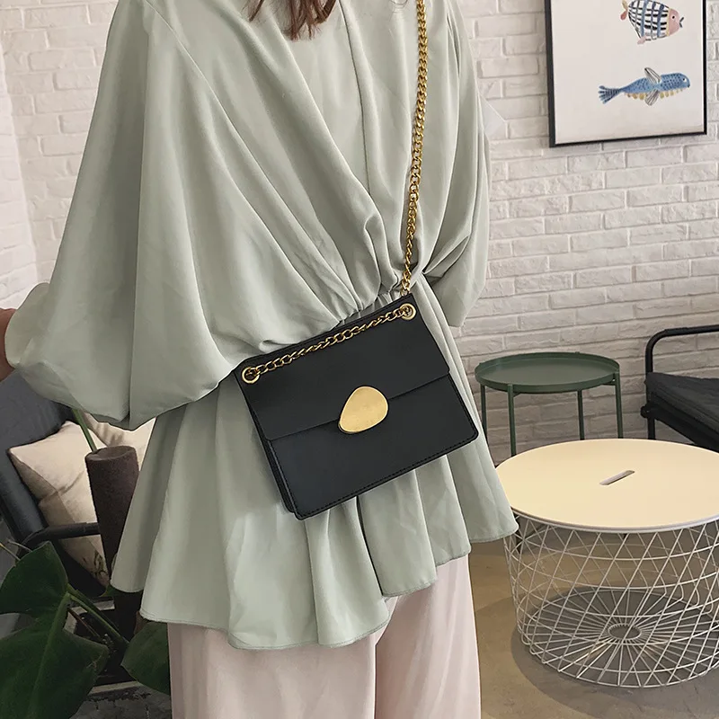 RURU Monkey New Texture Bag Female New Solid Color PU Wild Shoulder Portable Messenger Fashion Chain Small Square Bag
RURU Monkey New Texture Bag Female New Solid Color PU Wild Shoulder Portable Messenger Fashion Chain Small Square Bag
