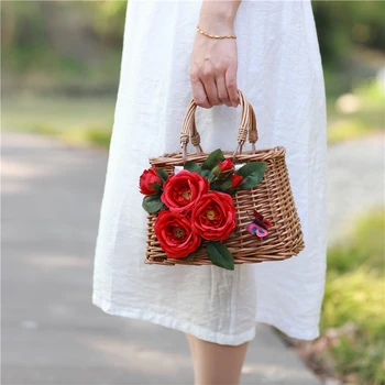 Angelatracy 2019 New Arrival Staw Bag Knitting Rattan Plaited Vintage Floral Rose Mori Beach Seaside Holiday Summer Handbag Bag
Angelatracy 2019 New Arrival Staw Bag Knitting Rattan Plaited Vintage Floral Rose Mori Beach Seaside Holiday Summer Handbag Bag