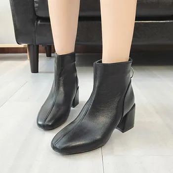 Square Toe Square Heel Ankle Women Ankle Boots High Casual PU Vintage Boots Autumn 2121 Chelsea Metal Decoration Big Size Shoes
Square Toe Square Heel Ankle Women Ankle Boots High Casual PU Vintage Boots Autumn 2121 Chelsea Metal Decoration Big Size Shoes