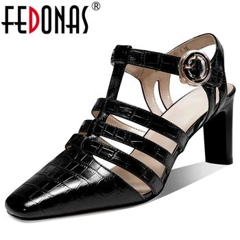FEDONAS 2020 New Summer Fashion Women Cow Patent Leather Sandals T-Strap Narrow Band Front & Rear Strap Buckle Strap Shoes Woman
FEDONAS 2020 New Summer Fashion Women Cow Patent Leather Sandals T-Strap Narrow Band Front & Rear Strap Buckle Strap Shoes Woman