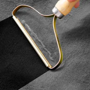 Portable Lint Remover Hair Fuzz Fabric Wool Manual Shaver Brush Laundry Prefesscial Wool Coat Shaver Clothing Dust Lint Roller
Portable Lint Remover Hair Fuzz Fabric Wool Manual Shaver Brush Laundry Prefesscial Wool Coat Shaver Clothing Dust Lint Roller