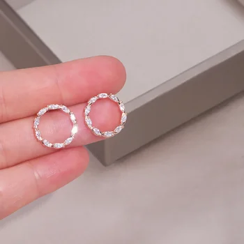 Classic Luxury Round Cubic Zirconia Stud Earrings for Women Fashion Wedding Party Jewelry Gifts Rose Gold Color Crystal Earring
Classic Luxury Round Cubic Zirconia Stud Earrings for Women Fashion Wedding Party Jewelry Gifts Rose Gold Color Crystal Earring