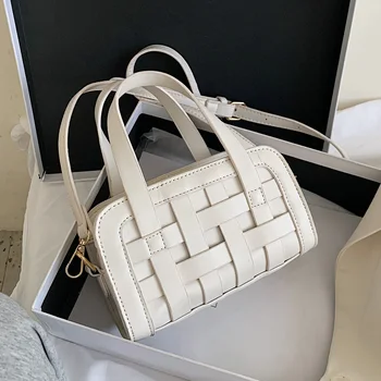 Weave Small PU Leather Crossbody Bags for Women 2020 Lady Fashion Shoulder Handbags Female Travel Contrast Colors Totes
Weave Small PU Leather Crossbody Bags for Women 2020 Lady Fashion Shoulder Handbags Female Travel Contrast Colors Totes