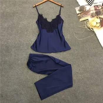 2019 New Summer silk suspender pajamas pants two-piece suit sexy silk home wear loose
2019 New Summer silk suspender pajamas pants two-piece suit sexy silk home wear loose