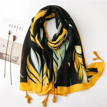 KYQIAO Spain Fashion vintage long black leaf pattern Shawl hijab scarf Women High Quality Pashmina Stole Bufandas Muslim Hijab 
KYQIAO Spain Fashion vintage long black leaf pattern Shawl hijab scarf Women High Quality Pashmina Stole Bufandas Muslim Hijab