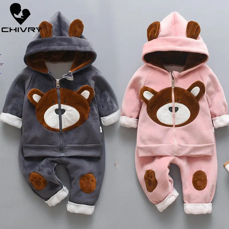 Autumn Winter Baby Boys Girls Clothes Set Children Boys Cartoon Bear Zipper Hooded Tops Coat Jackets + Pants Kids Clothing Sets
Autumn Winter Baby Boys Girls Clothes Set Children Boys Cartoon Bear Zipper Hooded Tops Coat Jackets + Pants Kids Clothing Sets