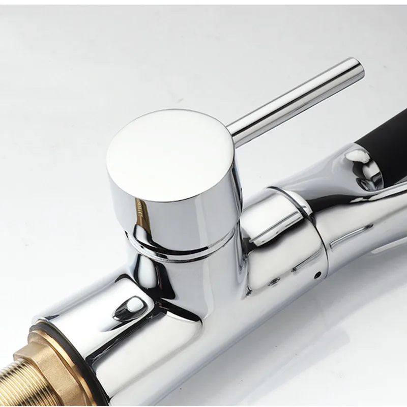 Kitchen Faucets with Rubber Design Chrome Kitchen Single Handle Mixer Faucet for LED Pull Down Deck Mounted Crane for Sinks
Kitchen Faucets with Rubber Design Chrome Kitchen Single Handle Mixer Faucet for LED Pull Down Deck Mounted Crane for Sinks