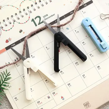Portable Telescopic scissors Pure color Simplicity paper-cutting folding safety scissors mini stationery scissors Thread Trimmer
Portable Telescopic scissors Pure color Simplicity paper-cutting folding safety scissors mini stationery scissors Thread Trimmer