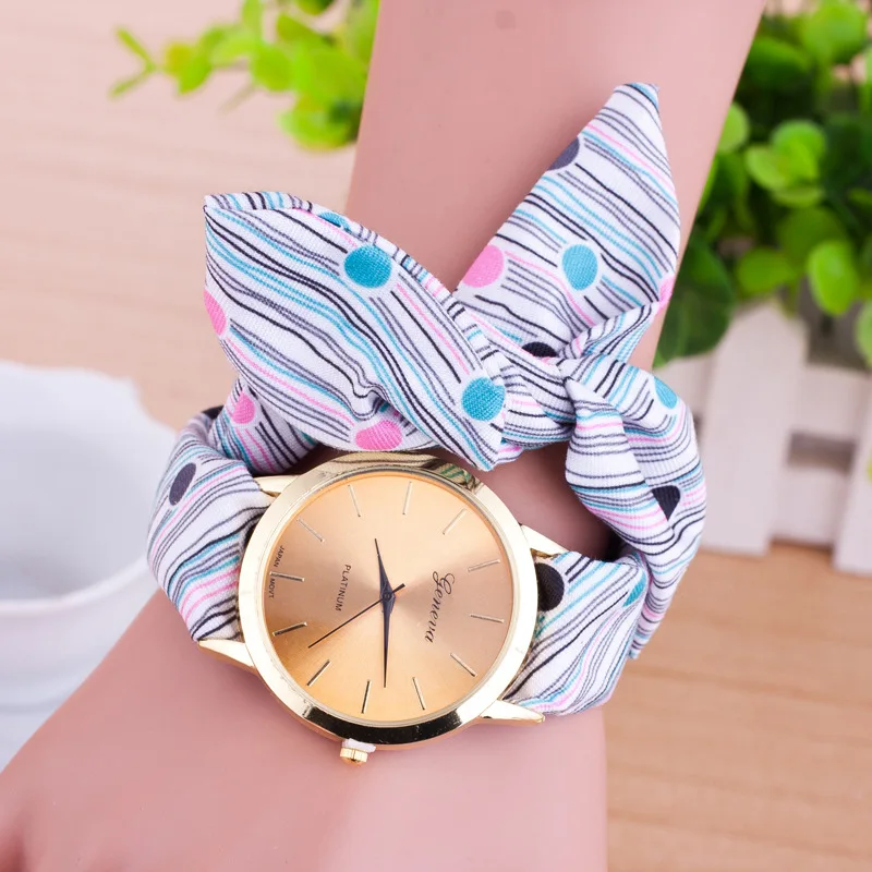 Fashionable Watch Female Korean Student Wechat Business Women's Geneva Fabric Ladies' Watch
Fashionable Watch Female Korean Student Wechat Business Women's Geneva Fabric Ladies' Watch