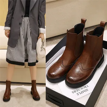 Leather Chelsea Boots for Women Short Plush Carved Bullock Ankle Boots Stretch Slip on Botas Pure Handmade Customization 34-43
Leather Chelsea Boots for Women Short Plush Carved Bullock Ankle Boots Stretch Slip on Botas Pure Handmade Customization 34-43