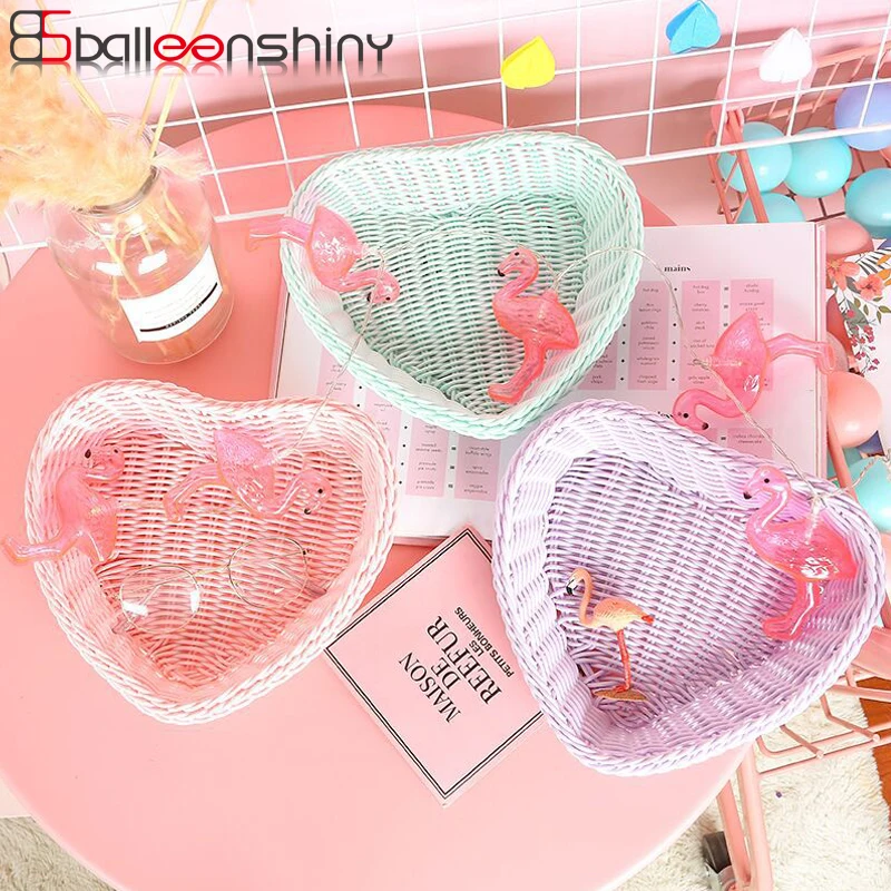 BalleenShiny PP Heart Shape Storage Basket Rattan Candy Jewelry Cards Neaten Organizer Fashion Desktop Makeup Bedroom Basket
BalleenShiny PP Heart Shape Storage Basket Rattan Candy Jewelry Cards Neaten Organizer Fashion Desktop Makeup Bedroom Basket