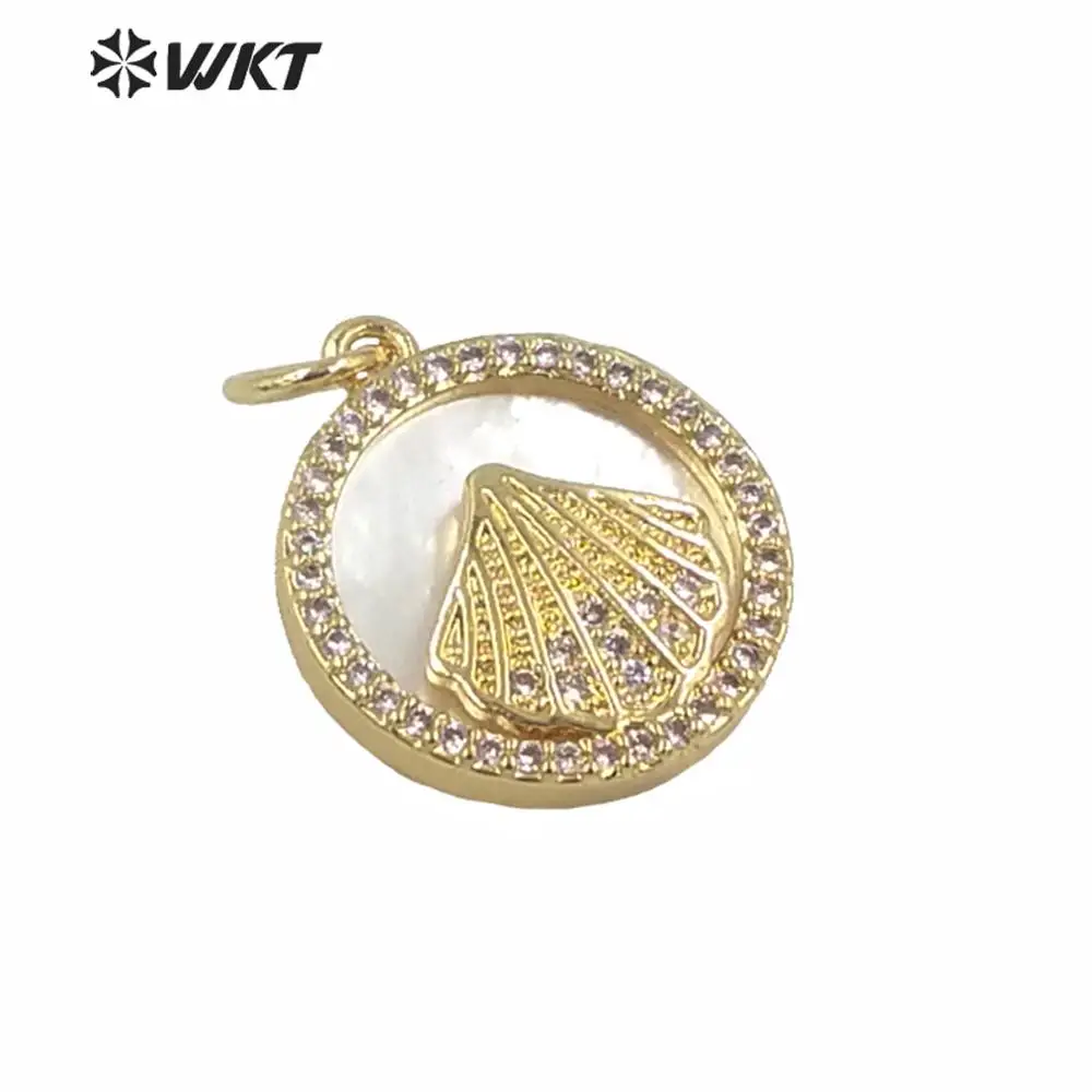 

MP166 Wholesale Gold Color Jewelry Pendant Scallop Shell Beautiful With Cubic Zircon Paved Charm Beautiful White Shell Fashion