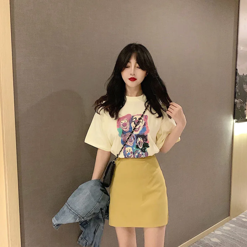 Gagarich Summer Women Two Piece Set Cute Printed Short Sleeve T-shirt High-waisted Solid A-line Bodycon Skirt Sweet Wear
Gagarich Summer Women Two Piece Set Cute Printed Short Sleeve T-shirt High-waisted Solid A-line Bodycon Skirt Sweet Wear