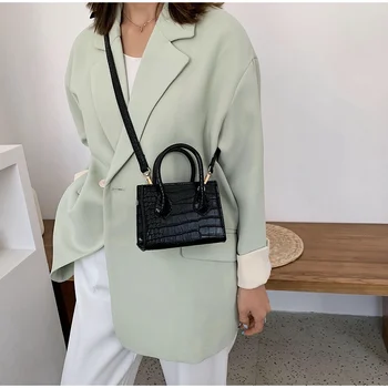 Women's Bags 2020 Crocodile Pattern Mini Crossbody Bag PU Leather Handbag Stone Pattern Retro Messenger Bags Female Shoulder Bag
Women's Bags 2020 Crocodile Pattern Mini Crossbody Bag PU Leather Handbag Stone Pattern Retro Messenger Bags Female Shoulder Bag