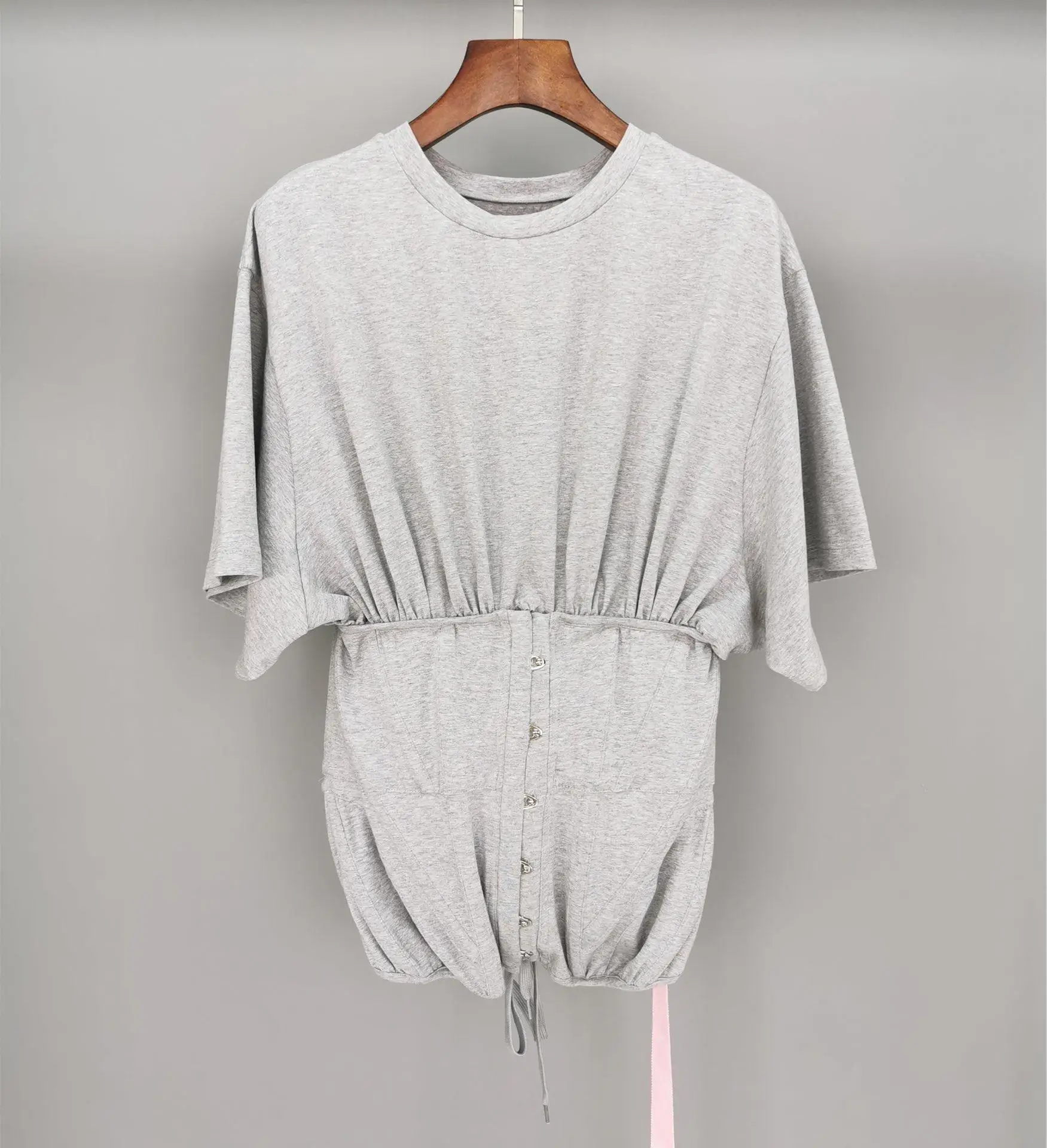 2019 new ladies fashion short-sleeved casual solid color waistband cotton knit T-shirt 0812
2019 new ladies fashion short-sleeved casual solid color waistband cotton knit T-shirt 0812
