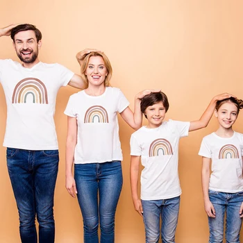 1pc Rainbow Family Matching Tshirt Summer Short Sleeve Family Look T-shirts Mother and Son Father and Daughter Fashion Clothes
1pc Rainbow Family Matching Tshirt Summer Short Sleeve Family Look T-shirts Mother and Son Father and Daughter Fashion Clothes