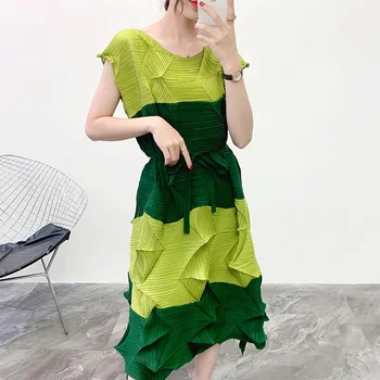 LANMREM pleated dress 2020 summer color block sleeveless loose large size dresses with belt high qualty all-match elastic YJ173
LANMREM pleated dress 2020 summer color block sleeveless loose large size dresses with belt high qualty all-match elastic YJ173