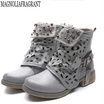 Women Rivet Ankle Boots Belt Buckle Flanging Short Boots Metal Hollow Toe Punk Retro Style Fashion woman Shoes Women boots y134 
Women Rivet Ankle Boots Belt Buckle Flanging Short Boots Metal Hollow Toe Punk Retro Style Fashion woman Shoes Women boots y134