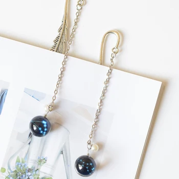 Creative Luminous 12 Constellation Bookmark Ball Pendant Metal Book Mark Stationery School Office Supply
Creative Luminous 12 Constellation Bookmark Ball Pendant Metal Book Mark Stationery School Office Supply