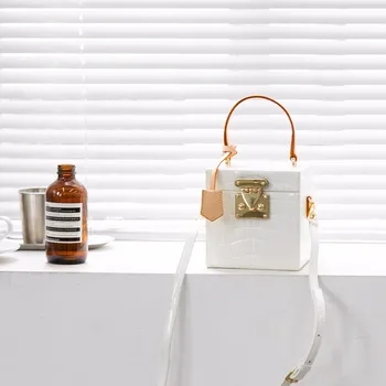 Box Paage Small Paage Female 2020 New Candy-Colored Mini Contrast Hand Diagonal Leather Bule Box Small Paage
Box Paage Small Paage Female 2020 New Candy-Colored Mini Contrast Hand Diagonal Leather Bule Box Small Paage