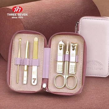 THREE SEVEN 777 High Quality Carbon-steel Golden Manicure Set 6 In 1 Nail Tool Clipper Pedicure Sets 2020 New Fashion TSG-1906G
THREE SEVEN 777 High Quality Carbon-steel Golden Manicure Set 6 In 1 Nail Tool Clipper Pedicure Sets 2020 New Fashion TSG-1906G