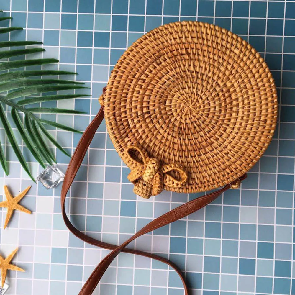 Women Beach Circle Wallets Summer Straw Rattan Shoulder Bags Bohemia Strap Small Wallet Travel Money Organizer Purses
Women Beach Circle Wallets Summer Straw Rattan Shoulder Bags Bohemia Strap Small Wallet Travel Money Organizer Purses