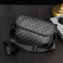 Fashion Plaid Shoulder Bag Men Crossbody Bag Brand Design PU Leather Business Square Messenger Bag Mobile Phone Bag Male Purses
Fashion Plaid Shoulder Bag Men Crossbody Bag Brand Design PU Leather Business Square Messenger Bag Mobile Phone Bag Male Purses