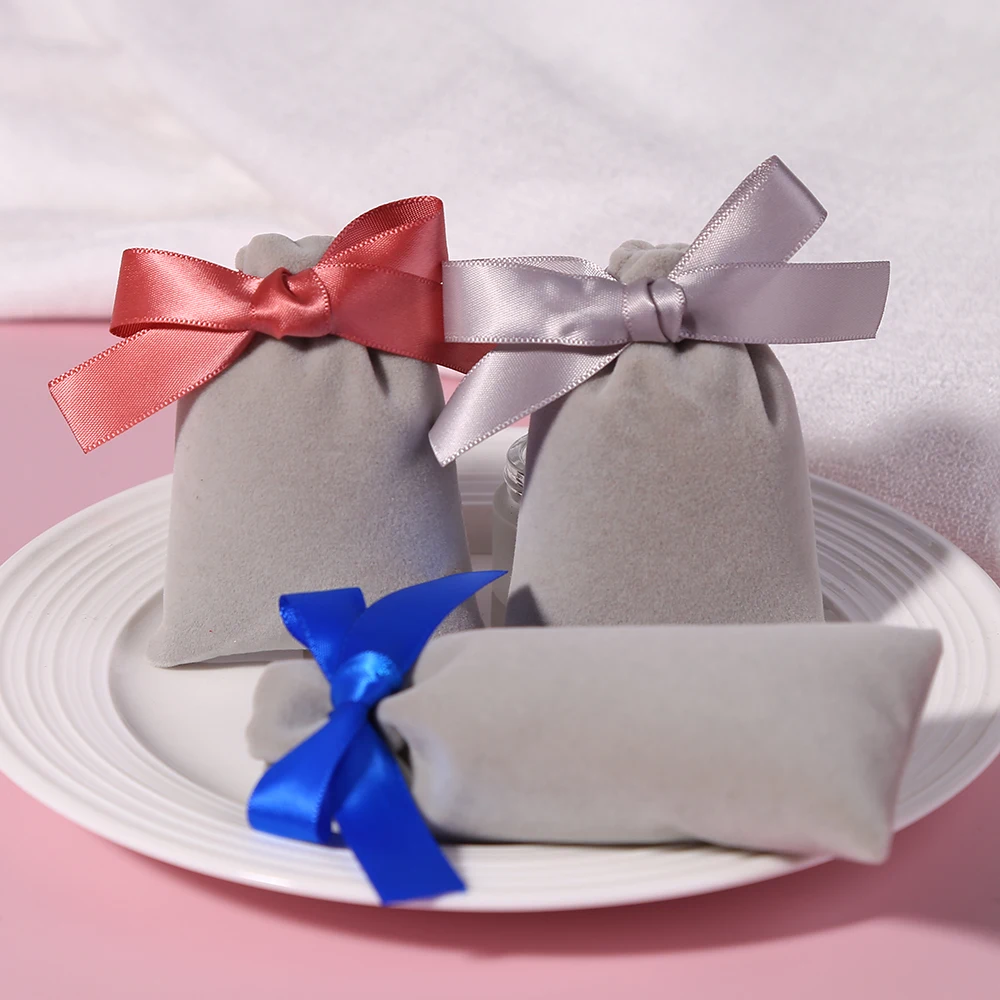 Velvet Drawstring Bags With Silk Ribbon Jewelry Packaging Cosmetic Storage For Wedding Party Christmas Custom Personalized Logo
Velvet Drawstring Bags With Silk Ribbon Jewelry Packaging Cosmetic Storage For Wedding Party Christmas Custom Personalized Logo