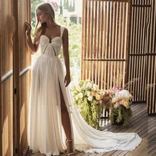 Sweetheart High Split Chiffon Wedding Dress Summer Pleat Sleeveless Long Court Train Backless Bride Gown New Design Charming
Sweetheart High Split Chiffon Wedding Dress Summer Pleat Sleeveless Long Court Train Backless Bride Gown New Design Charming