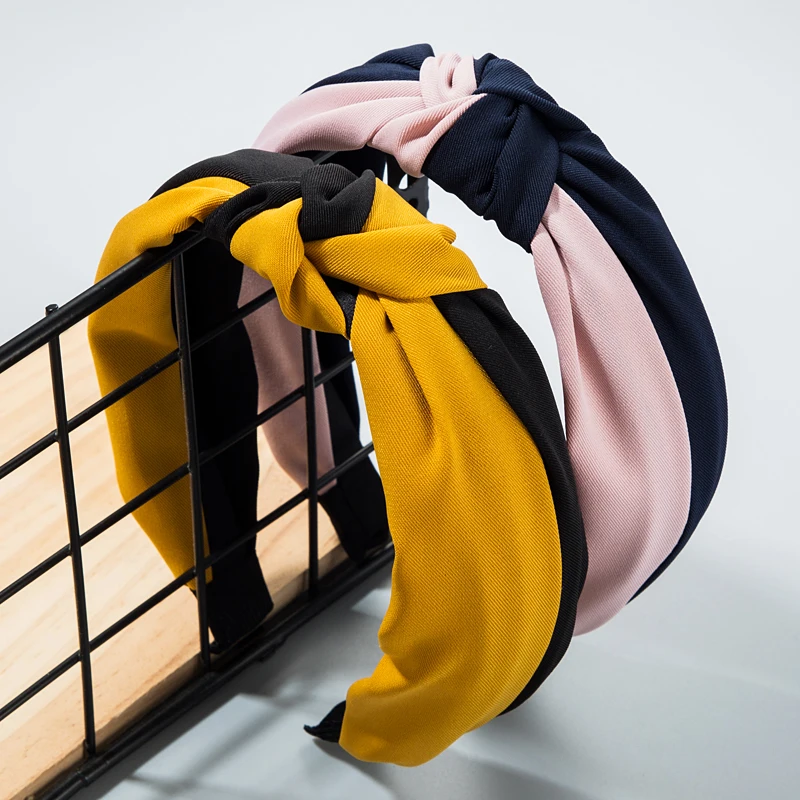 2020 New Design Korean and European Hair Bands for Woman Simple Design Bowknot Double Color Velvet Wide Side Hair Band for Woman
2020 New Design Korean and European Hair Bands for Woman Simple Design Bowknot Double Color Velvet Wide Side Hair Band for Woman
