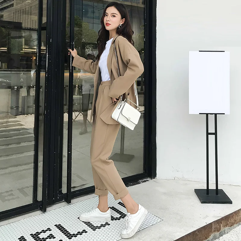 Work Pant Suits OL 2 Piece Sets Double Breasted Blazer Oversized Trousers Suit For Women Set Feminino OL fashion
Work Pant Suits OL 2 Piece Sets Double Breasted Blazer Oversized Trousers Suit For Women Set Feminino OL fashion