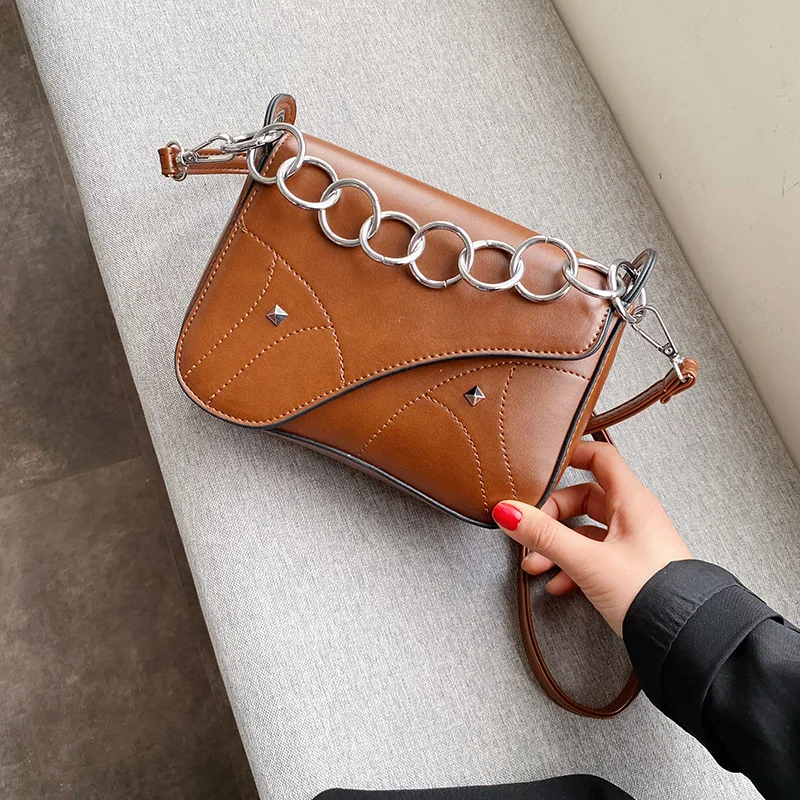 France Non-mainstream Bag Women's 2020 New Style Irregular Versatile Shoulder Bag Western Style Bag Retro Fashion Small Square B
France Non-mainstream Bag Women's 2020 New Style Irregular Versatile Shoulder Bag Western Style Bag Retro Fashion Small Square B