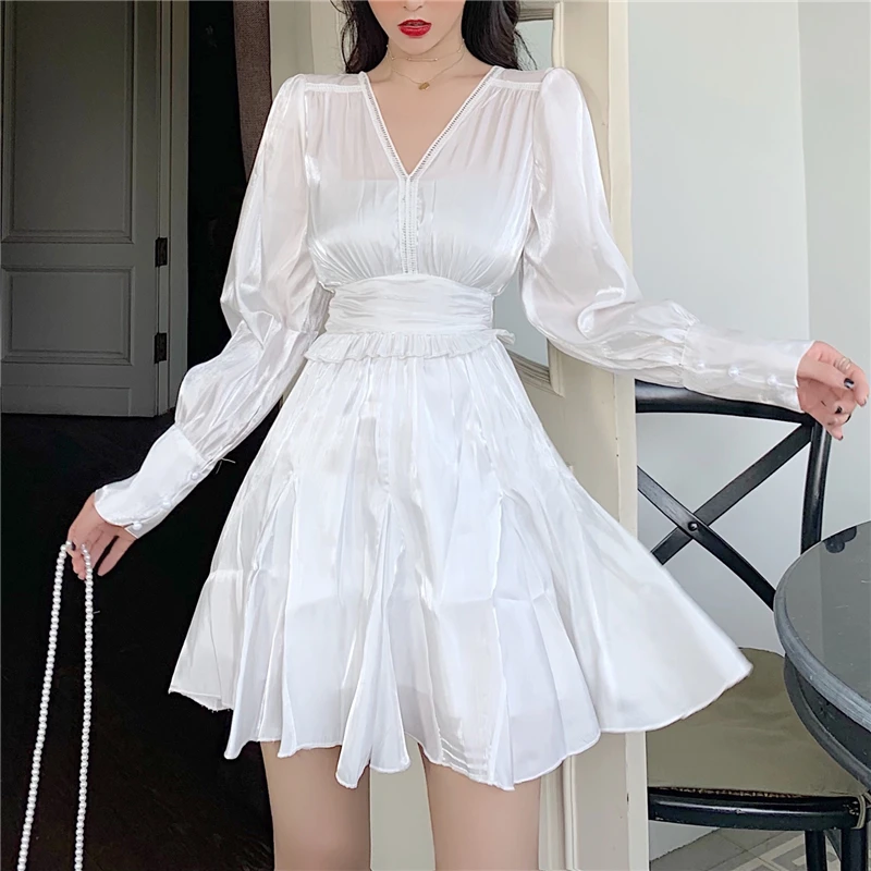 2019 Brand New Women Fashion Dress V-neck Long Sleeve Satin Peplum Dress Retro Fashion Silky Short Dress Autumn Dress Vestidos
2019 Brand New Women Fashion Dress V-neck Long Sleeve Satin Peplum Dress Retro Fashion Silky Short Dress Autumn Dress Vestidos