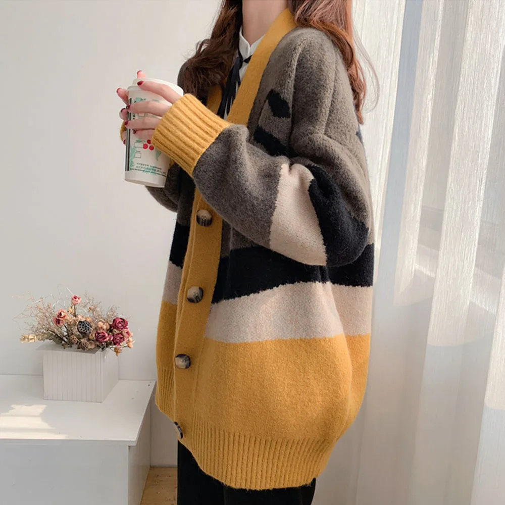 2020 Fashion New Sweater Korean Stitching Color Cardigan Autumn And Winter College Style Simple And Versatile
2020 Fashion New Sweater Korean Stitching Color Cardigan Autumn And Winter College Style Simple And Versatile