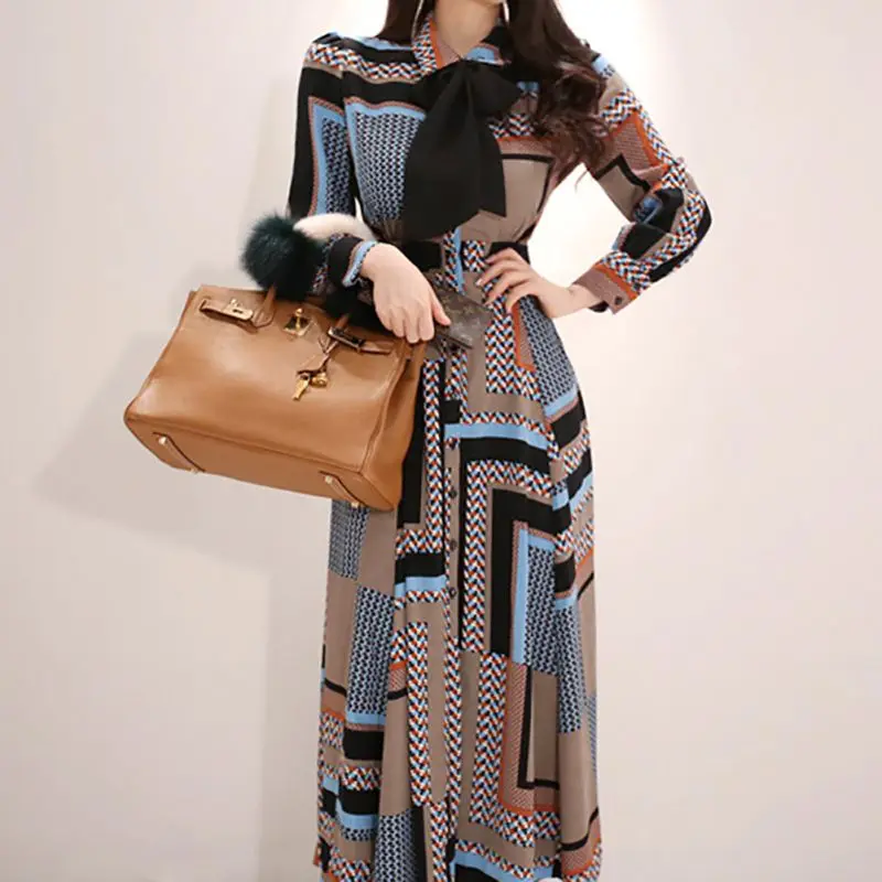 Women's Vintage Print Elegant Long Dress Women Spring Single-breasted Boho Dresses Waist Swing Ankle-length Vestidos
Women's Vintage Print Elegant Long Dress Women Spring Single-breasted Boho Dresses Waist Swing Ankle-length Vestidos