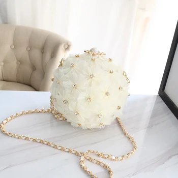 Crystal Daimond Studded Satin Flower Handbag Women Fashion Crossbody Shoulder Bag Pearl String Top Handle Clutch Purse for Lady
Crystal Daimond Studded Satin Flower Handbag Women Fashion Crossbody Shoulder Bag Pearl String Top Handle Clutch Purse for Lady