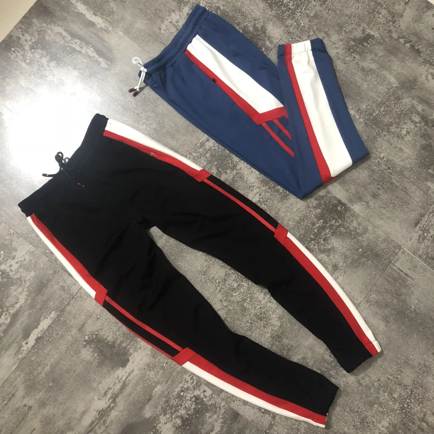 COUPLE'S Men And Women Casual Athletic Pants Item Number 12241L 
COUPLE'S Men And Women Casual Athletic Pants Item Number 12241L