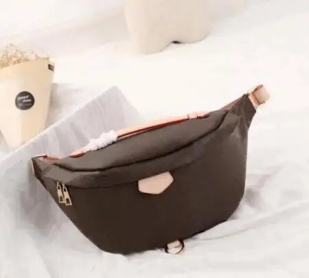 New fashion outdoor bags high quality real leather BUMBAG speedy bag for men and women Pocket Inclined shoulder bag
New fashion outdoor bags high quality real leather BUMBAG speedy bag for men and women Pocket Inclined shoulder bag