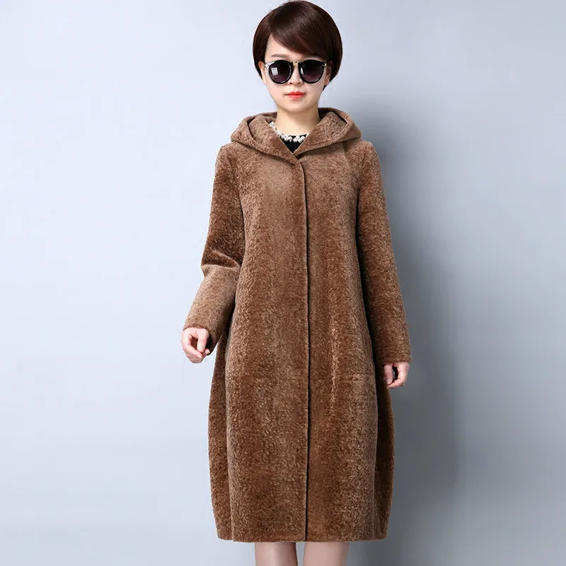 Real Fur Coat Sheep Shearing 100% Wool Coat Women Plus Size 2020 Winter Cloak Female Jacket Hooded Abrigos Mujer KJ545
Real Fur Coat Sheep Shearing 100% Wool Coat Women Plus Size 2020 Winter Cloak Female Jacket Hooded Abrigos Mujer KJ545