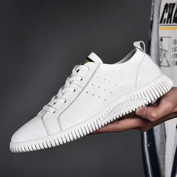 New Luxury Men Casual Original Shoes Black Leather Shoes Autumn Men Youth Fashion Men Shoes Rubber Bottom Men Designer Sneakers
New Luxury Men Casual Original Shoes Black Leather Shoes Autumn Men Youth Fashion Men Shoes Rubber Bottom Men Designer Sneakers