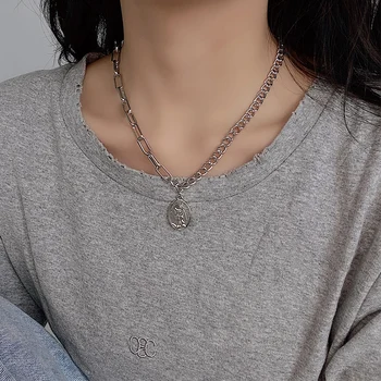 2020 New Sterling High Sense Constellation Coin Gold Coin Necklace Female Simple Style Clavicle Chain Short Sweater Chain
2020 New Sterling High Sense Constellation Coin Gold Coin Necklace Female Simple Style Clavicle Chain Short Sweater Chain