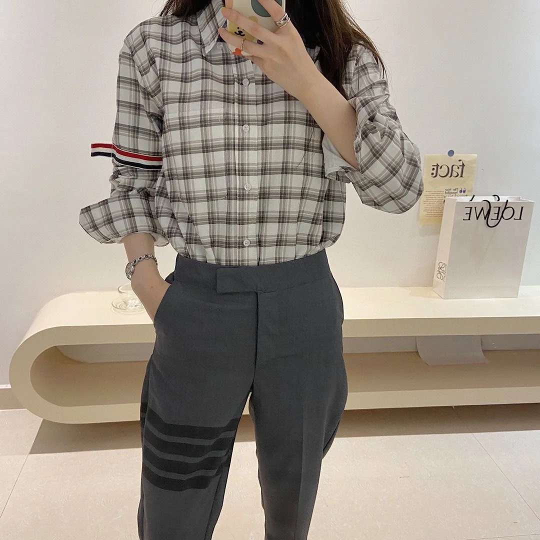 2021 autumn new product TB THOM classic striped mercerized wool OL casual business nine-point tapered Sweatpants women
2021 autumn new product TB THOM classic striped mercerized wool OL casual business nine-point tapered Sweatpants women