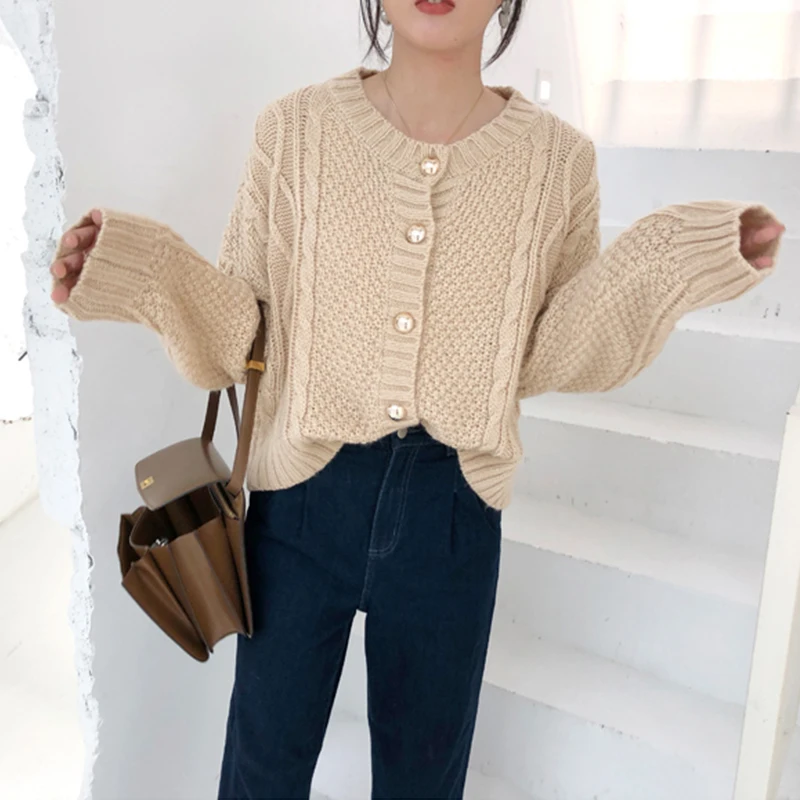 New Spring Women Sweater Casual Female Gold Button Knitted Solid Color Cardigans Thick Knitwear Retro Short Ladies Tops
New Spring Women Sweater Casual Female Gold Button Knitted Solid Color Cardigans Thick Knitwear Retro Short Ladies Tops