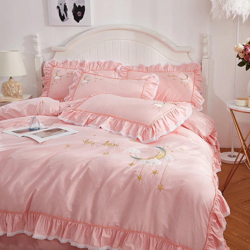 100% Cotton Pink Embroidery Home Textile Bedding Set Korean Ruffles Lace Princess Solid Color Duvet Cover Bed Sheet Pillowcases
100% Cotton Pink Embroidery Home Textile Bedding Set Korean Ruffles Lace Princess Solid Color Duvet Cover Bed Sheet Pillowcases