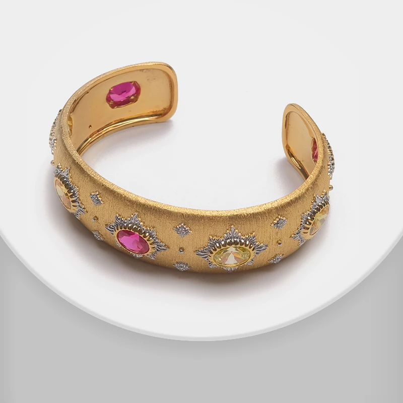 Local focal Fashion 925 Silver Exquisite geometric design bangle
Local focal Fashion 925 Silver Exquisite geometric design bangle