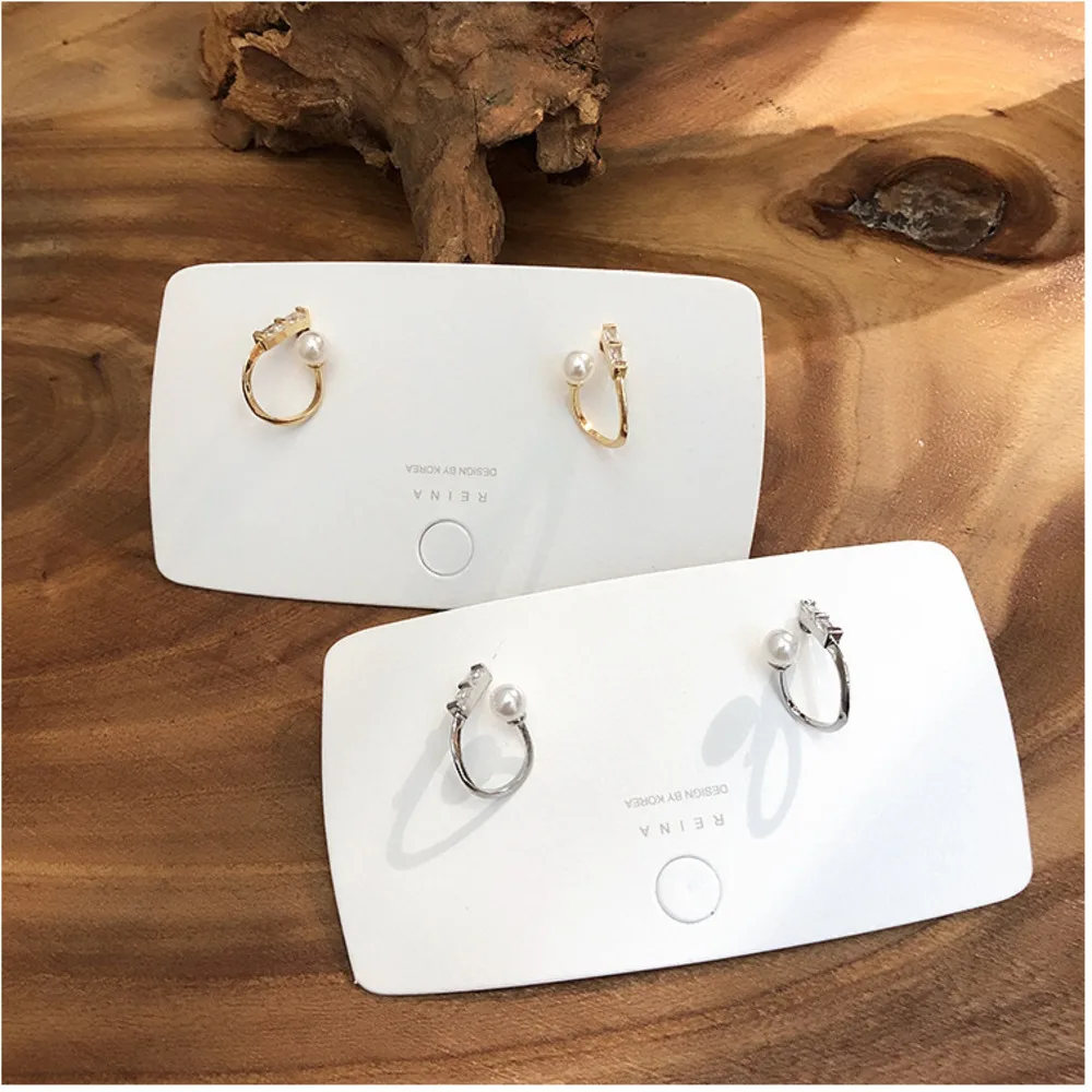 2019 Korea Retro Freshwater Baroque Pearl Elegant Irregular Simple Zircon Earrings Baroque Metal Girl Party Ladies Earrings
2019 Korea Retro Freshwater Baroque Pearl Elegant Irregular Simple Zircon Earrings Baroque Metal Girl Party Ladies Earrings