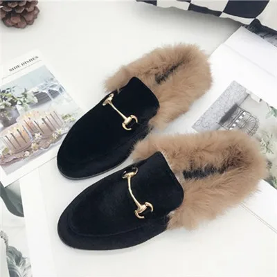 Brand Designers 2019 Winter Luxury Metal Chain Rabbit Fur Woman Fur Slides Slip On Loafers Velvet Mules Flip Flops
Brand Designers 2019 Winter Luxury Metal Chain Rabbit Fur Woman Fur Slides Slip On Loafers Velvet Mules Flip Flops