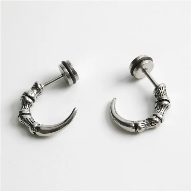 1pc Vintage Boutique Stainless Steel Eagle Claw Bone Earrings Cool Punk Style Trend Men's Women's Party Earrings Jewelry
1pc Vintage Boutique Stainless Steel Eagle Claw Bone Earrings Cool Punk Style Trend Men's Women's Party Earrings Jewelry